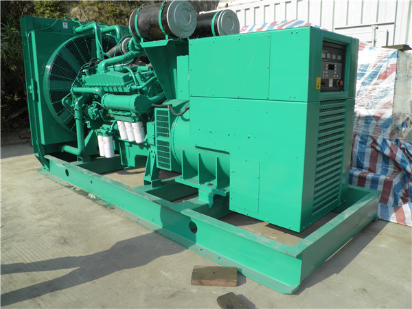 陵川出租发电机 发电机组厂家：柴油发电机组的控制屏的作用是什么？